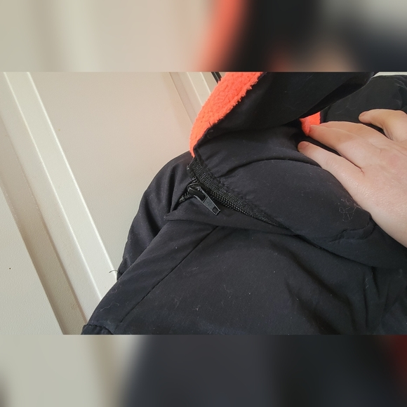 2 Boys Winter Coats (L And 14/16 - Picture 12 of 12